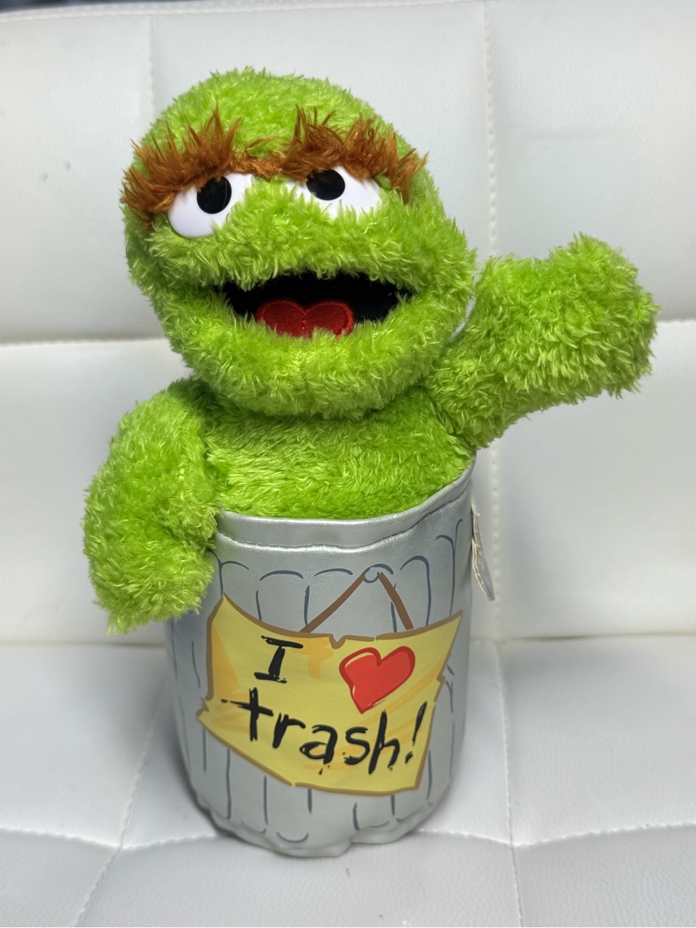 Sesame Place Oscar The Grouch Plush In Trash Can I
Love Trash
